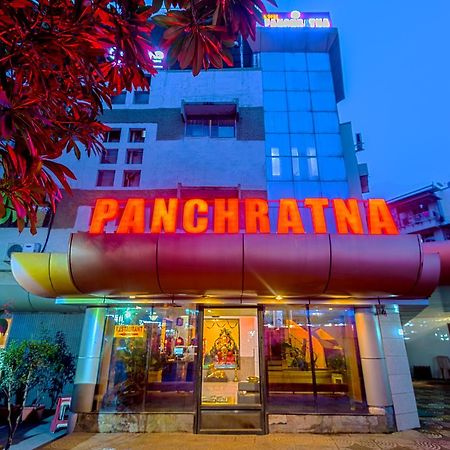 Hotel Panchratna Panvel Exteriér fotografie