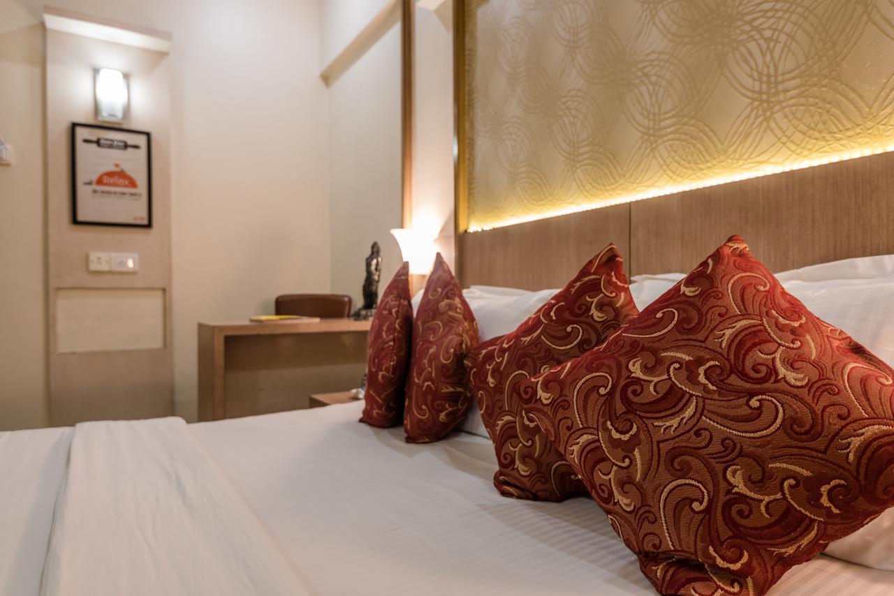 Hotel Panchratna Panvel Exteriér fotografie