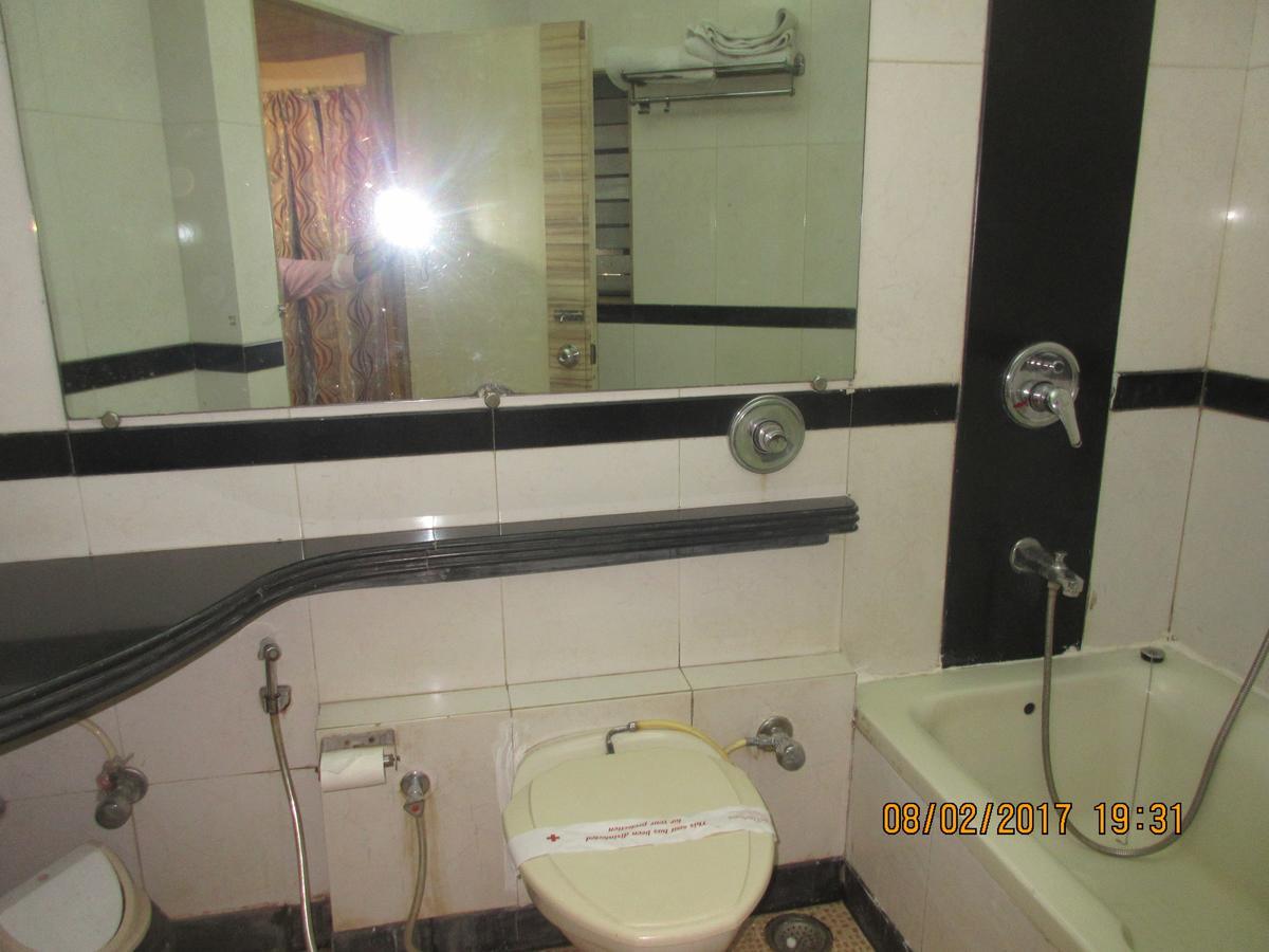 Hotel Panchratna Panvel Exteriér fotografie